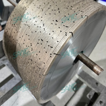 Excellence pionnière dans les lames de scie diamantées pour la coupe de carreaux de mosaïque